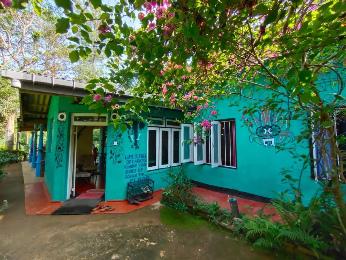 The 1964 Holiday Bungalow Ella Exterior photo